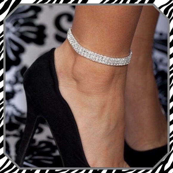 ❄️New❄️Rhinestone Ankle Bracelet ❄️ - Picture 1 of 3